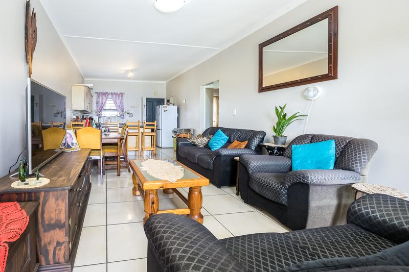 2 Bedroom Property for Sale in Arauna Western Cape